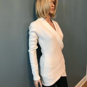 Bebe NWOT Ivory Mid Weight Shawl Sweater